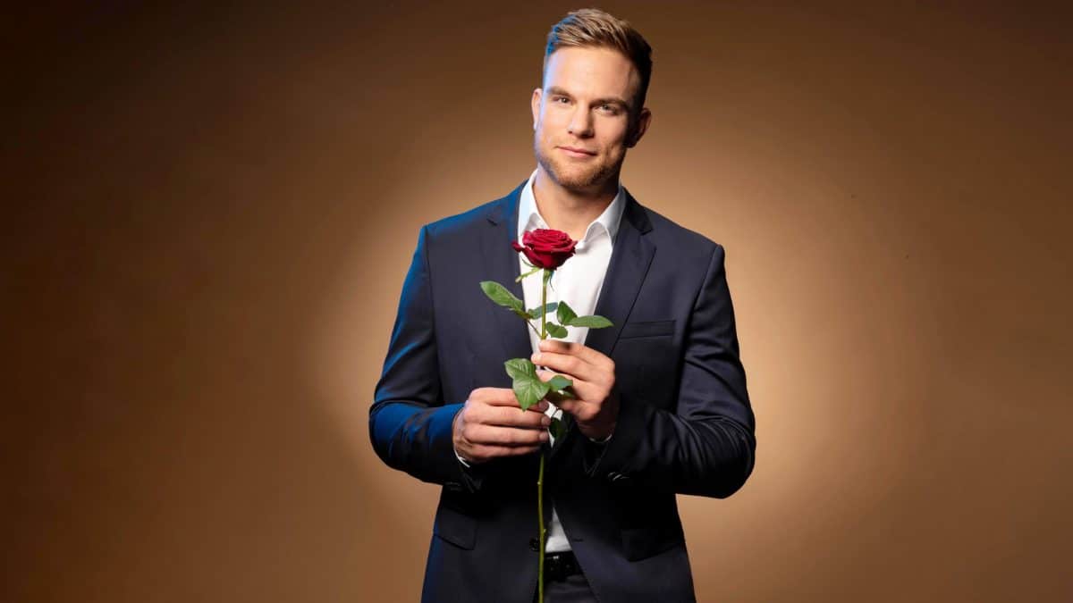 Bachelor Sebastian Preuss: Shitstorm wegen „Liebes-Outing“ Bachelor Sebastian Preuss: Shitstorm wegen „Liebes-Outing“