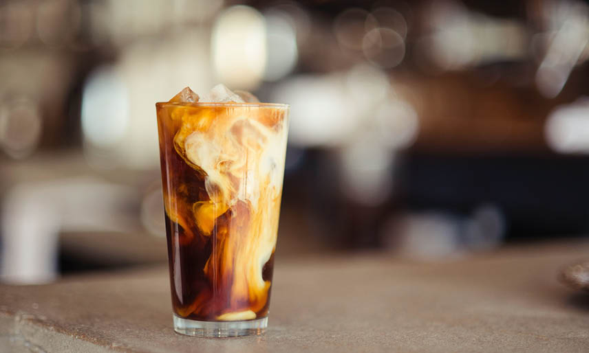 Hot & Cold: Diese Drinks versüßen uns den Sommer Hot & Cold: Diese Drinks versüßen uns den Sommer